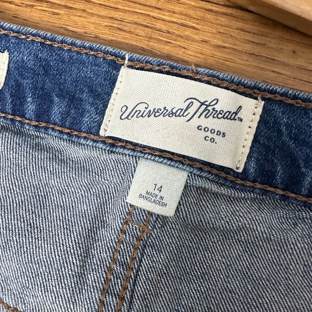 Universal Thread Highest Straight Button Front Medium Wash Jeans - Picture 6 of 7